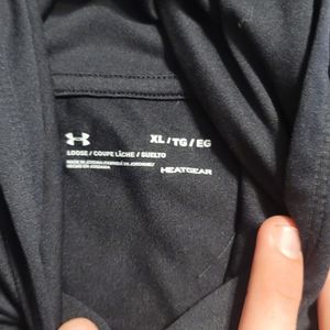Under armour pullover